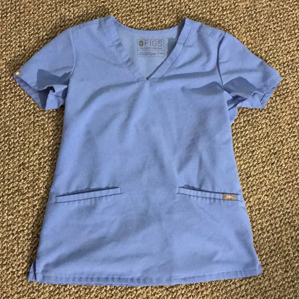 Figs Casma Three pocket scrub top

Ceil Blue